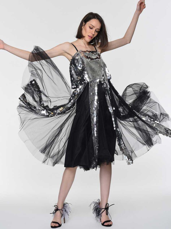 Asklı Payetli Tüllü Gece Elbisesi Gümüş - 3