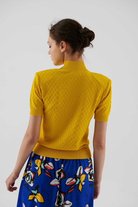  Turtleneck Knitwear Yellow - 2