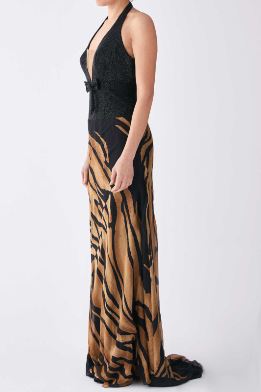  Boyundan Bağlamalı Sırt Dekolteli Desen Geçişli Uzun Elbise Siyah - 3