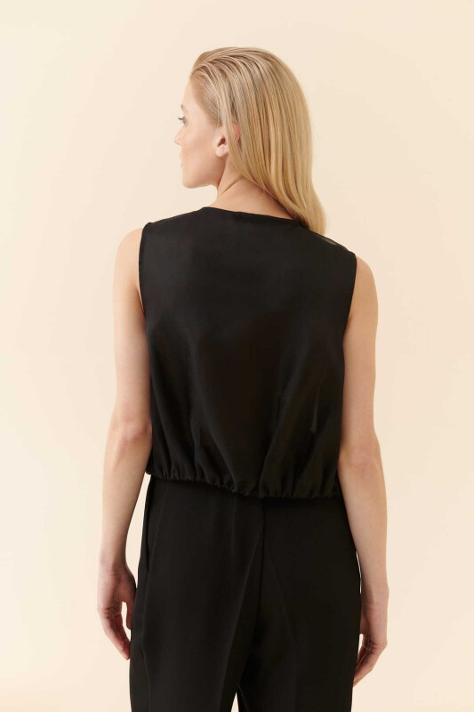 Buttoned Pocket Vest Black - 2