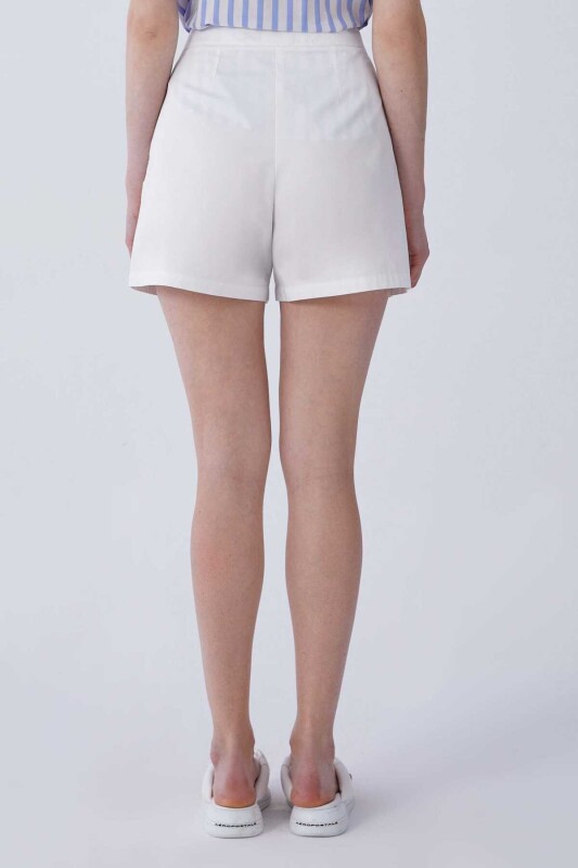 Cep Detaylı Kadın Şort Beyaz - 2