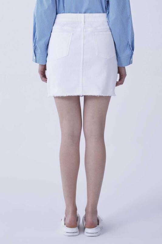 Cep Detaylı Önü Düğmeli Beyaz Denim Mini Etek Beyaz - 2