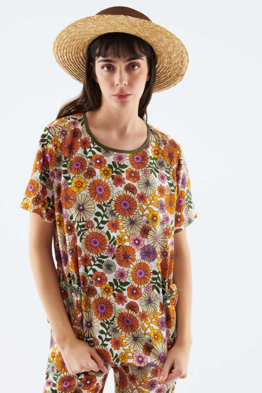 Çiçek Desenli Bluz Standart Renk - 3