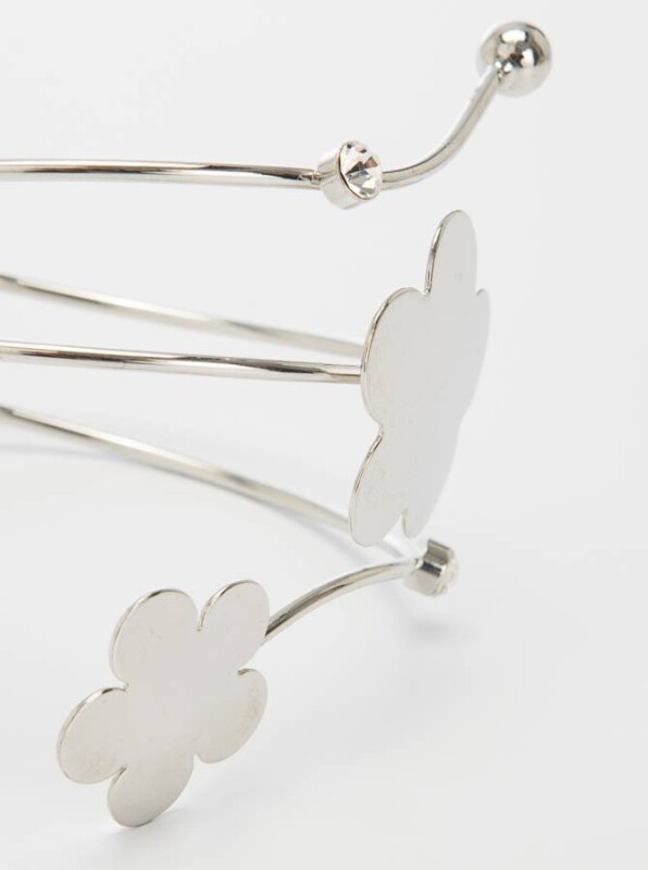 Çiçek ve Taşlı Gümüş Rengi Bilezik Gümüş - 2