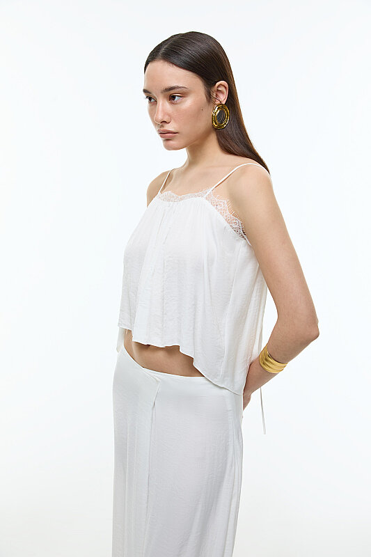 Dantel Detaylı İnce Askılı Bluz Beyaz - 3