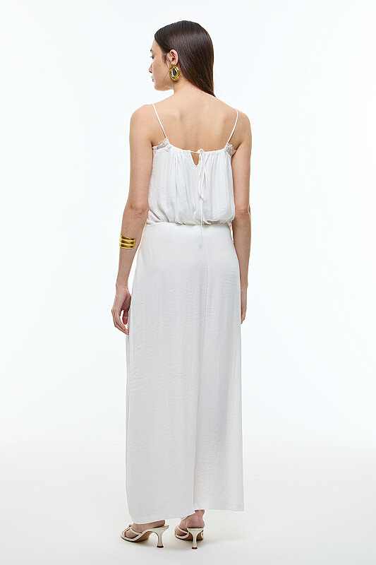 Dantel Detaylı İnce Askılı Bluz Beyaz - Roman (1)