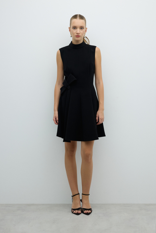 Fiyonk Detaylı Eteği Volanlı Mini Elbise Siyah - 1