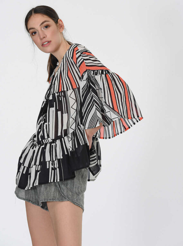 Geniş Kollu Desenli Bluz Standart Renk - 4