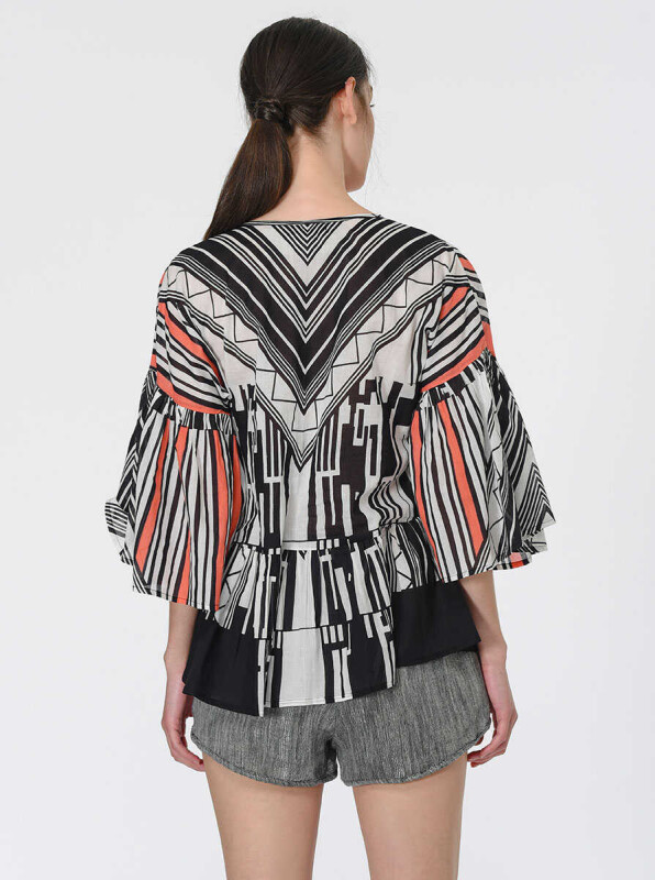 Geniş Kollu Desenli Bluz Standart Renk - 2