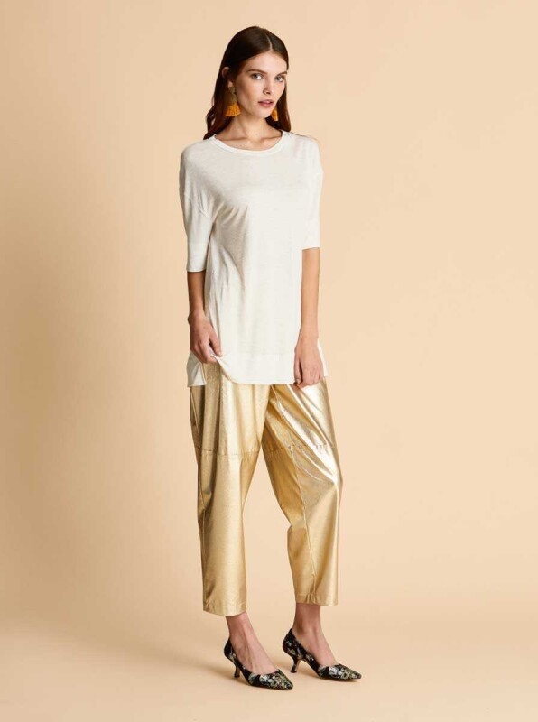 Geniş Yaka T-Shirt Kemik - 1