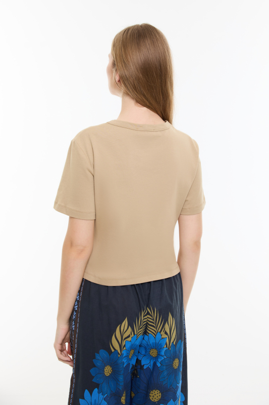 Güneş Nakışlı Asimetrik T-shirt Kahve - 2