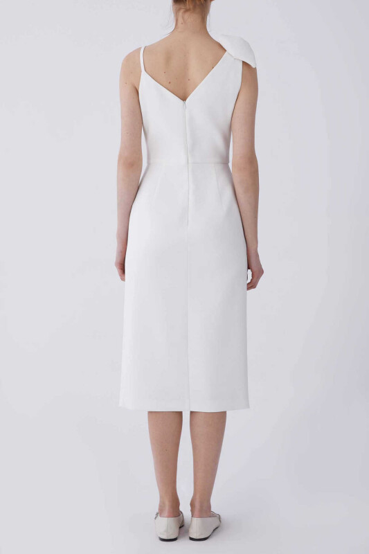 İp Askılı Kurdele Detaylı Abiye Elbise Beyaz - 2