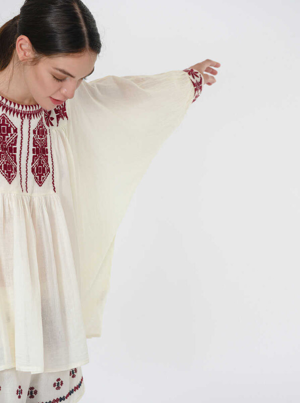 İşlemeli Bluz Standart Renk - 4