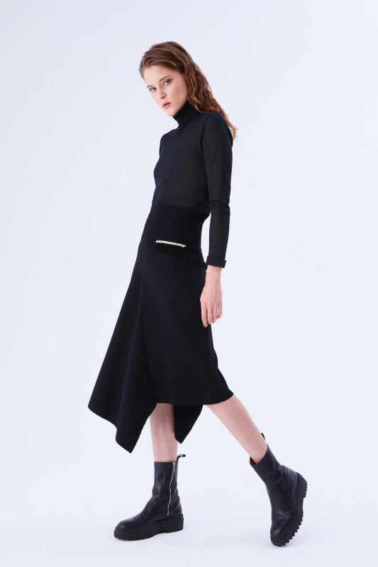 Asimetrik Etek Siyah - 3