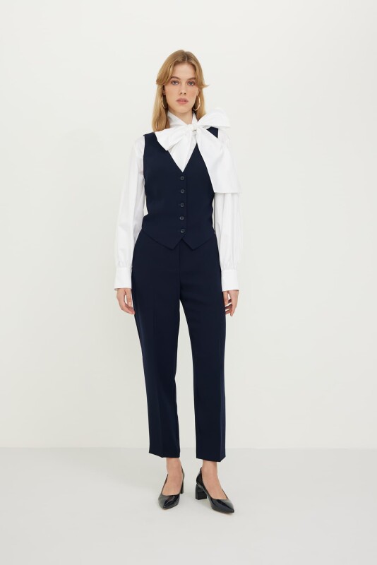 V Yaka Arkası Çizgi Desen ve Kemerli Yelek Lacivert - 4