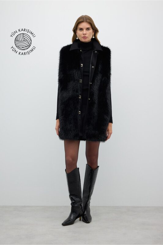 Kilit Tokalı Kürk Yelek Siyah - 1