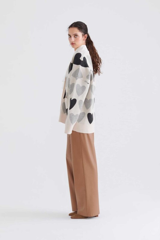  Kalp Desenli Triko Hırka Standart Renk - 3