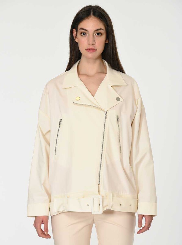 Kemer Detaylı Kadın Mont Kemik - 1