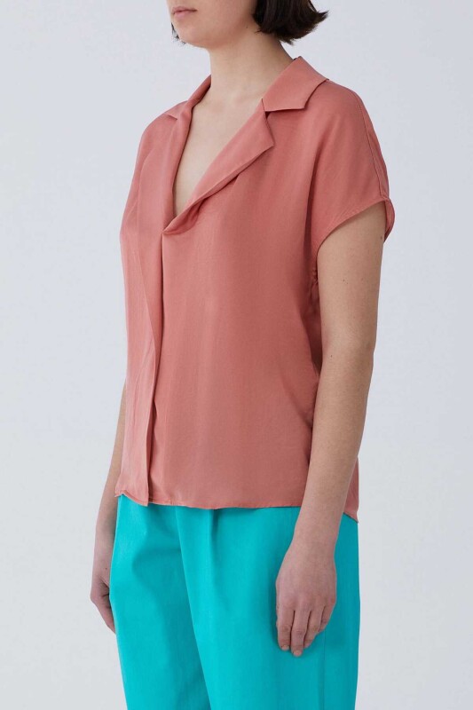 Kısa Kol Sırt Detaylı Bluz Pembe - 3