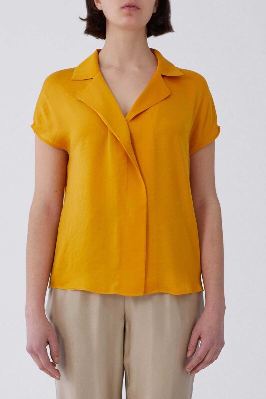 Kısa Kol Sırt Detaylı Bluz Safran - 1