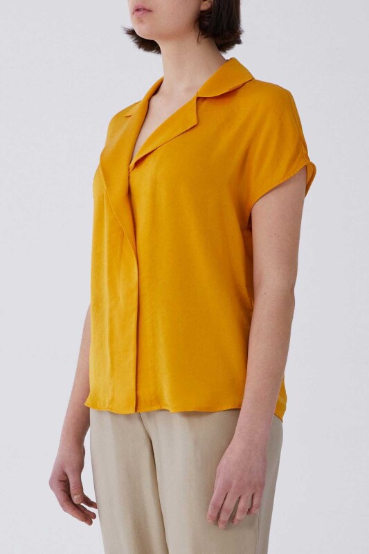 Kısa Kol Sırt Detaylı Bluz Safran - 3