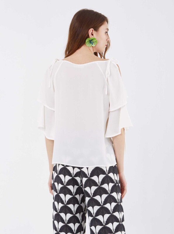 Kol Bağlamalı Detaylı Bluz Kemik - 2