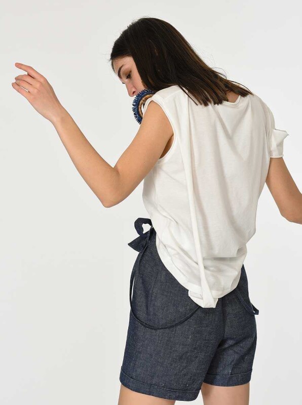 Kol Detaylı Kadın T-Shirt Ekru - 4