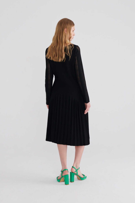  Kol Detaylı Triko Elbise Siyah - 2