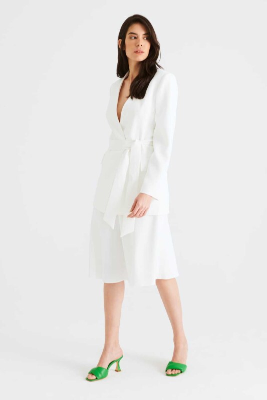 Kuşaklı Yakasız Kadın Ceket Beyaz - 1