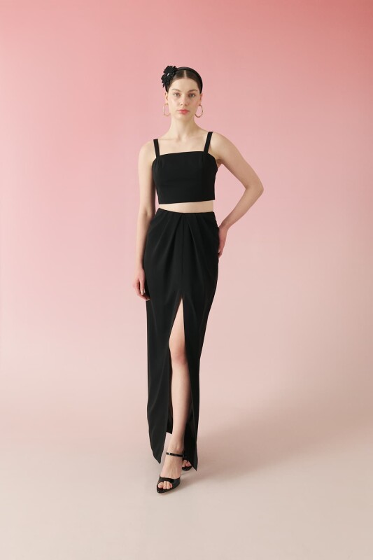 Önden Yırtmaçlı Krep Etek Siyah - 1