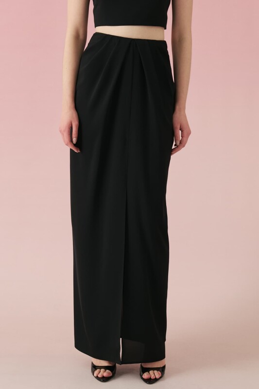 Önden Yırtmaçlı Krep Etek Siyah - 3