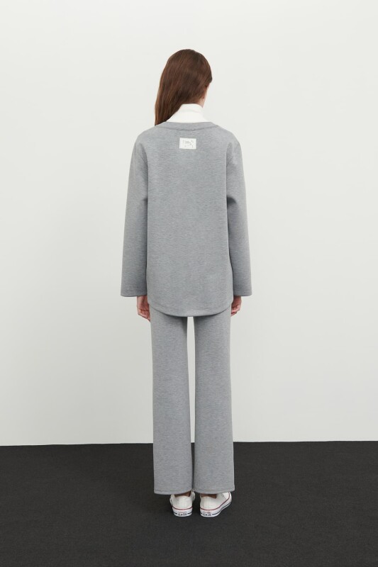 Crew Neck Long Sleeve Sweatshirt Grey - 2