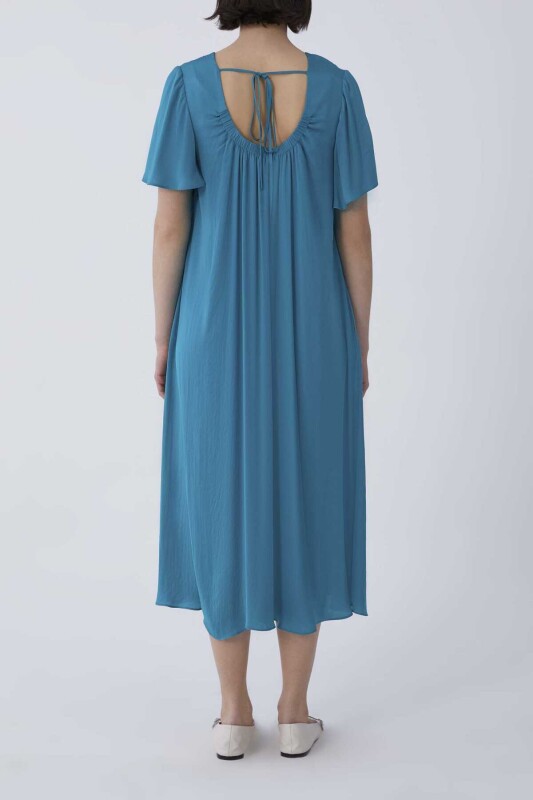 Sırt Detaylı Yeşil Midi Elbise Yeşil - 2