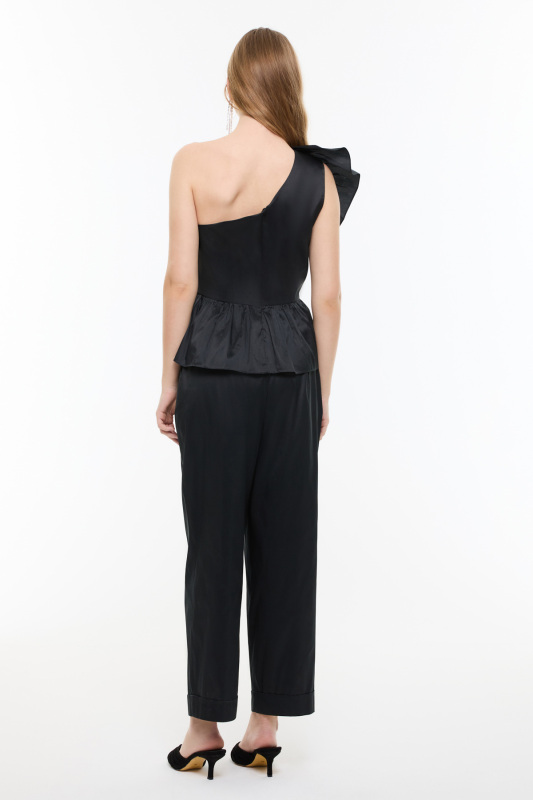 Tek Omuz Volanlı Tafta Bluz Siyah - Roman (1)