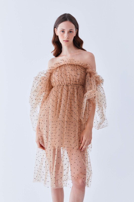  Tül Detaylı Kayık Yaka Elbise Standart Renk - 3