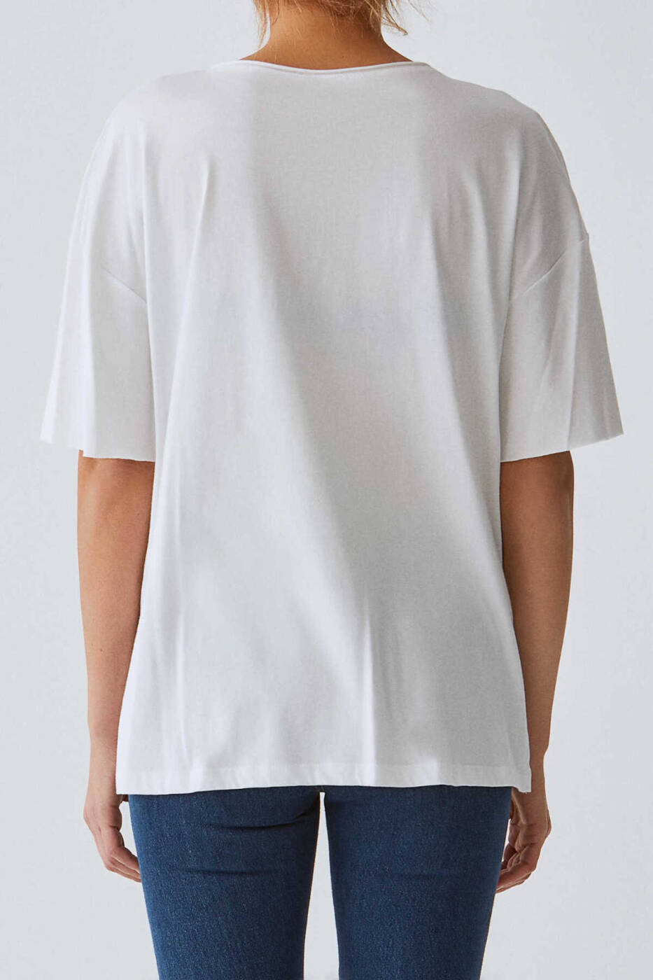 V Yaka Desenli T-Shirt Optik Beyaz - 2