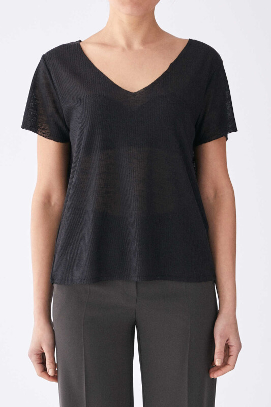 V Yaka T-Shirt Siyah - 1