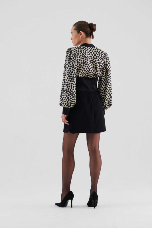  V Yakalı Puantiyeli Kadın Gömlek Standart Renk - 2