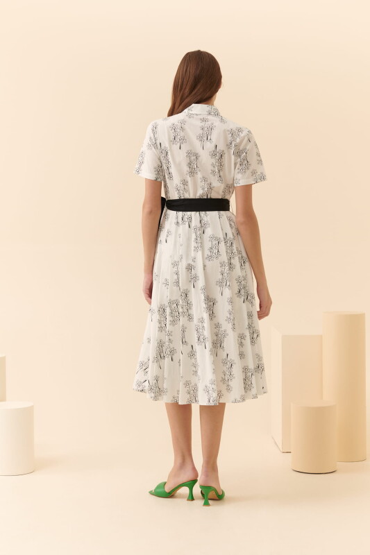 Yırtmaçlı Beli Kuşaklı Elbise Siyah-Beyaz - 2