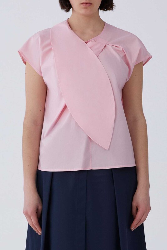 Yaka Detaylı Düşük Omuzlu Bluz Toz Pembe - 1