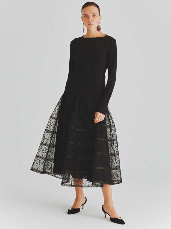  Yakası Detaylı Triko Siyah - 1