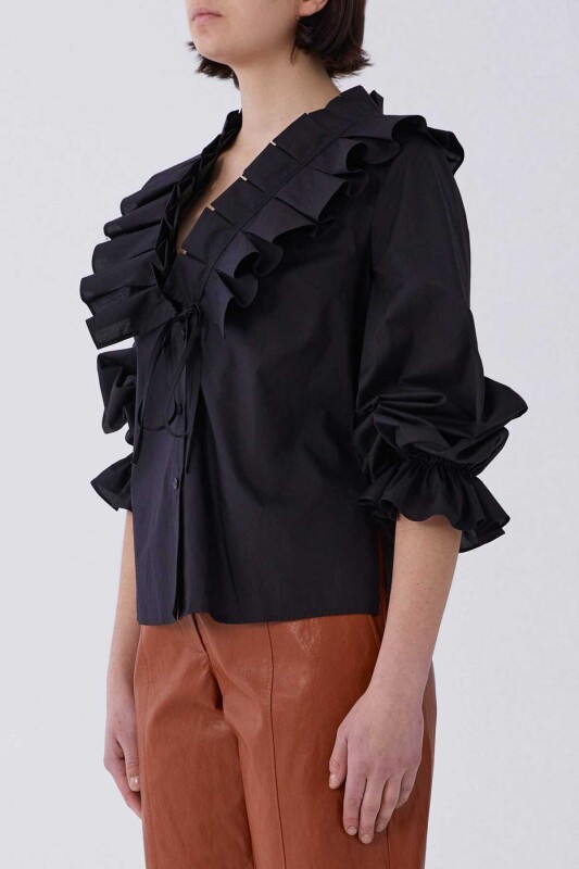 Yakası Pileli Kol Detaylı Gömlek Siyah - 3