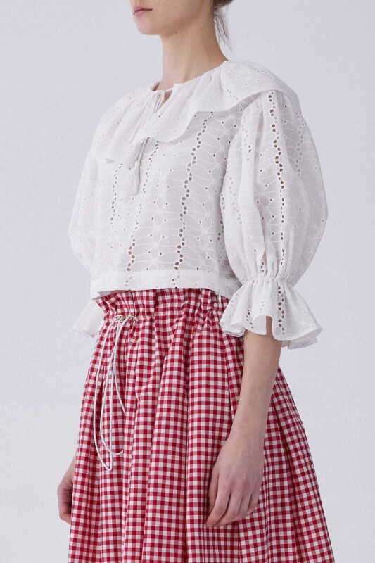 Yakası Volanlı Dantel Kısa Bluz Beyaz - 3