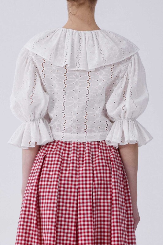 Yakası Volanlı Dantel Kısa Bluz Beyaz - 2