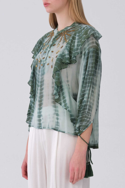 Yakası Volanlı İşlemeli Otantik Bluz Standart Renk - 3