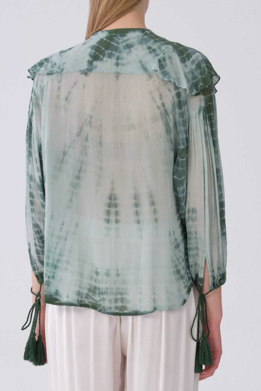 Yakası Volanlı İşlemeli Otantik Bluz Standart Renk - 2