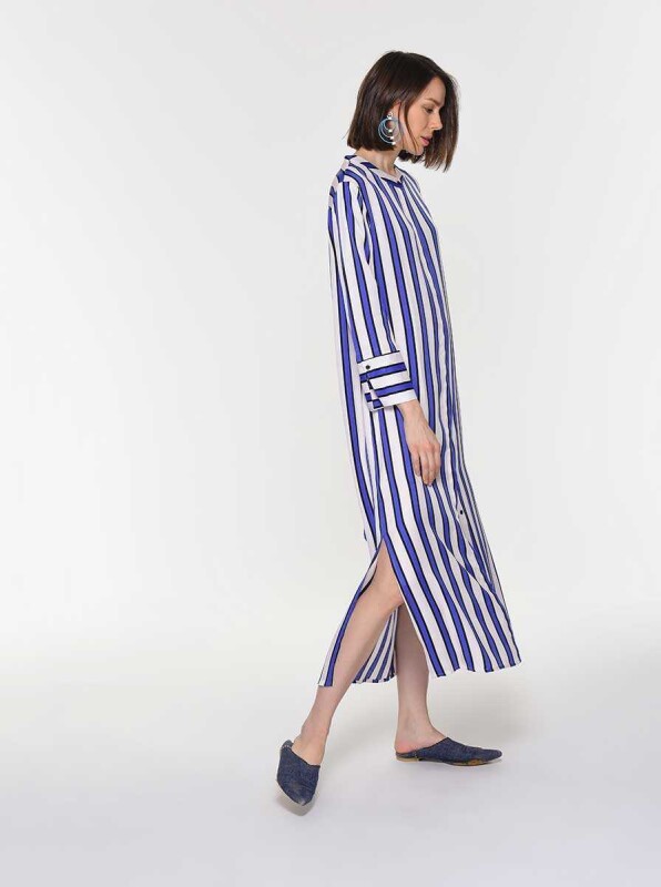 Yırtmaçlı Çizgili Uzun Elbise Standart Renk - 3